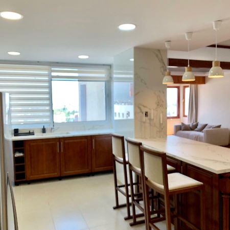 Modern 2 Bed Room Large Apartment Nicosia Exterior photo